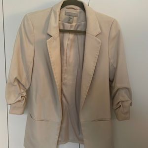 H&M blazer, beige with cropped sleeve.